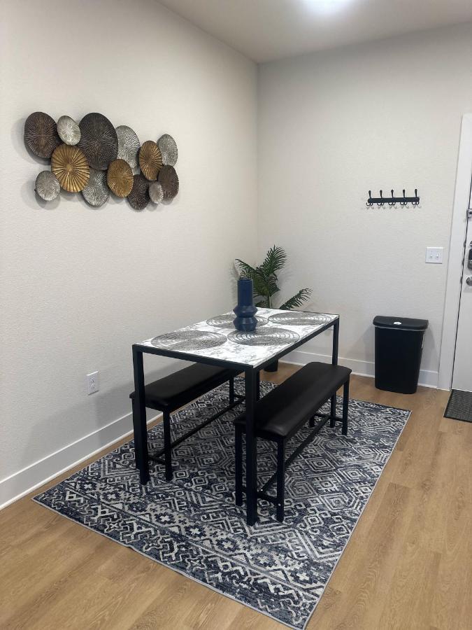 Apartment Devine Living In The Med Center