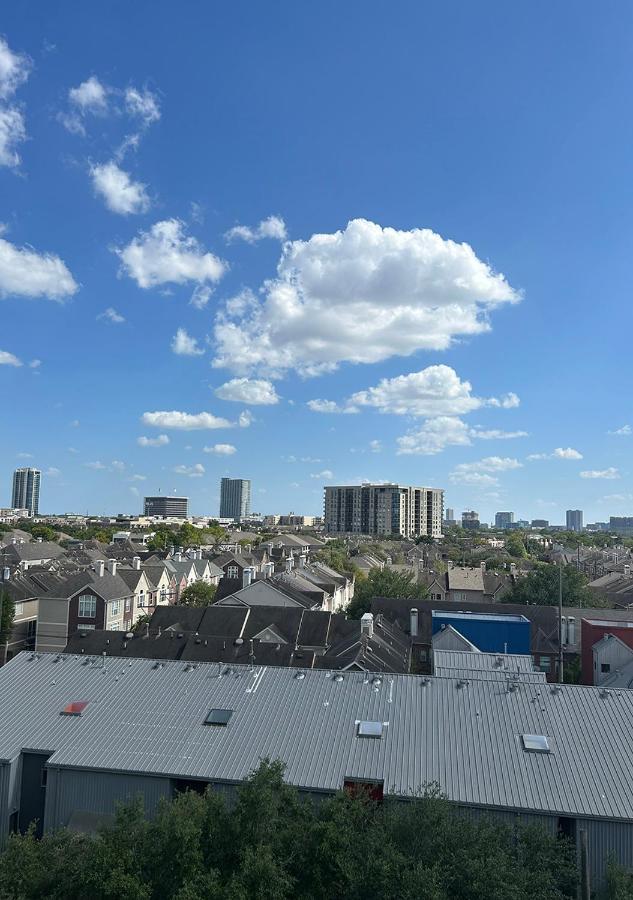 Area Of Houston, Tx. Apartment *