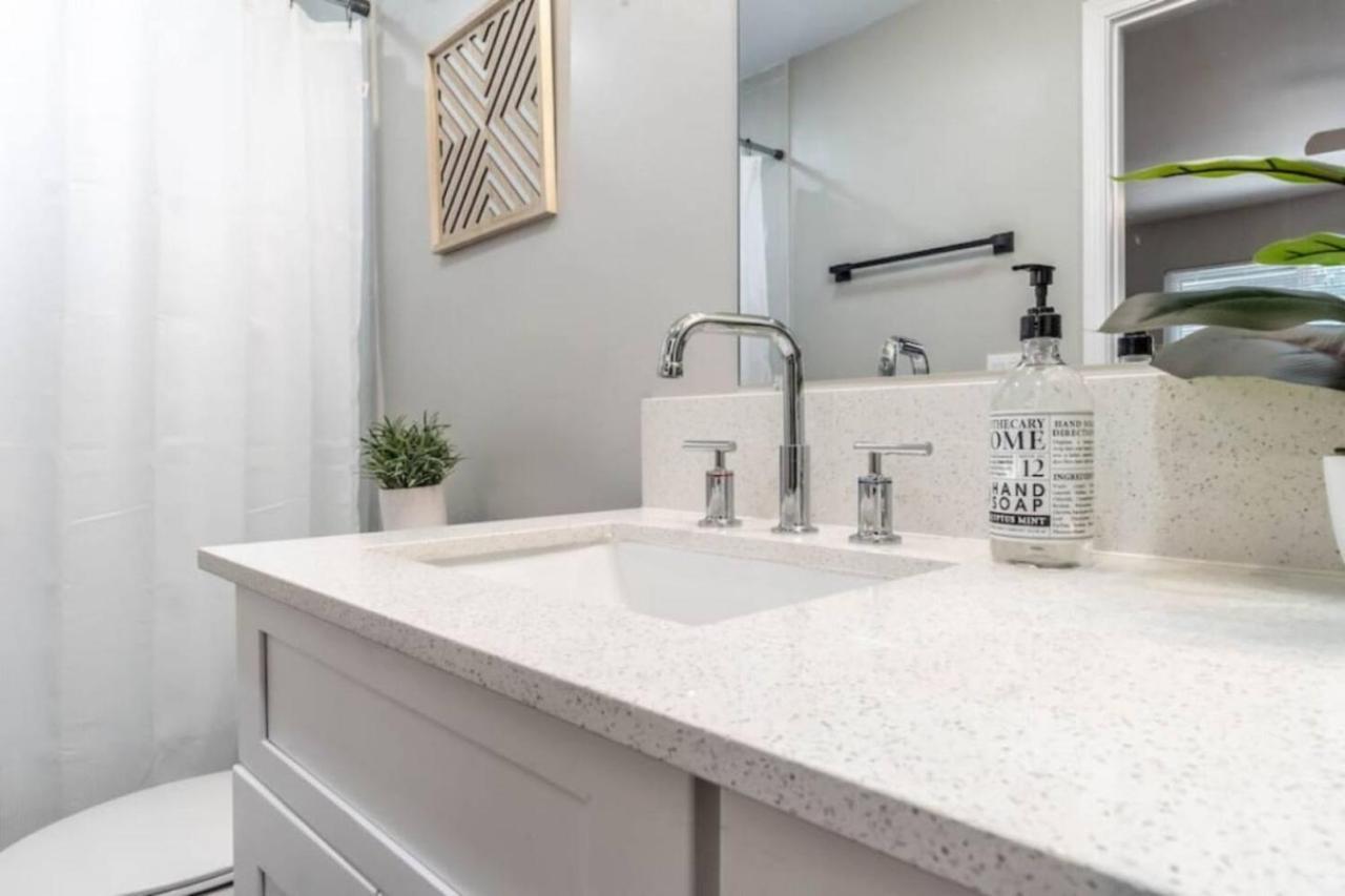 Roomy Urban Montrose! Free Parking #3