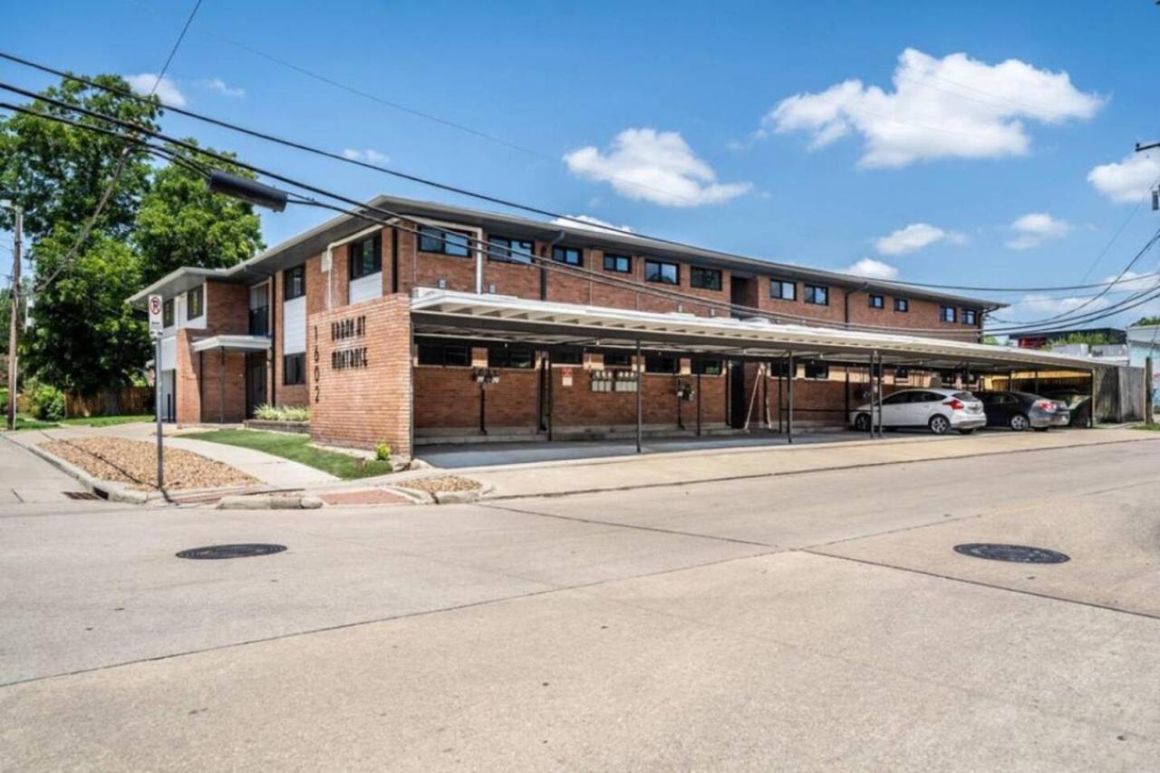 Roomy Urban Montrose! Free Parking #3 *