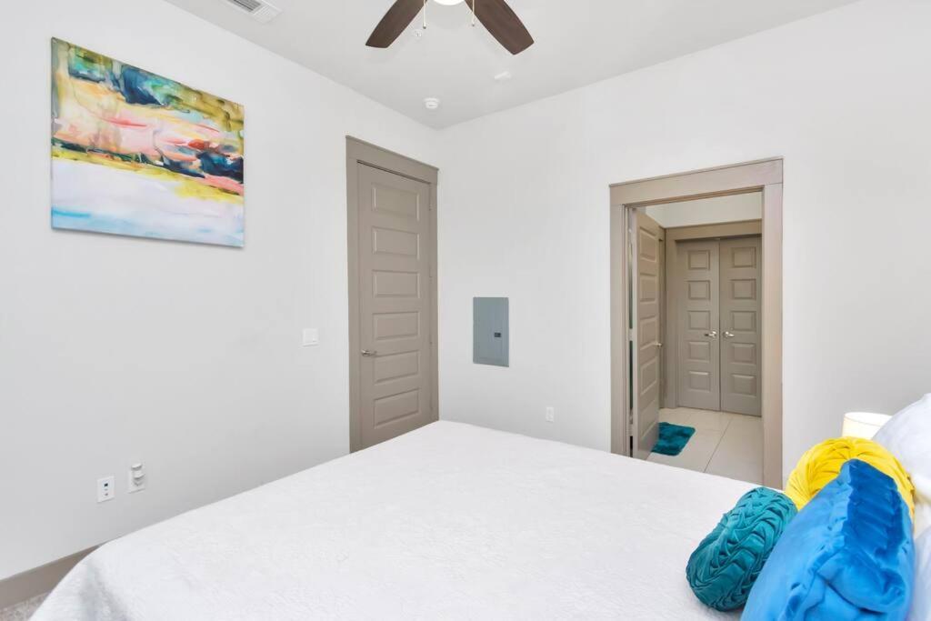 U1 Penthouse With Car Dwntown 1br 1bth Apartment Houston