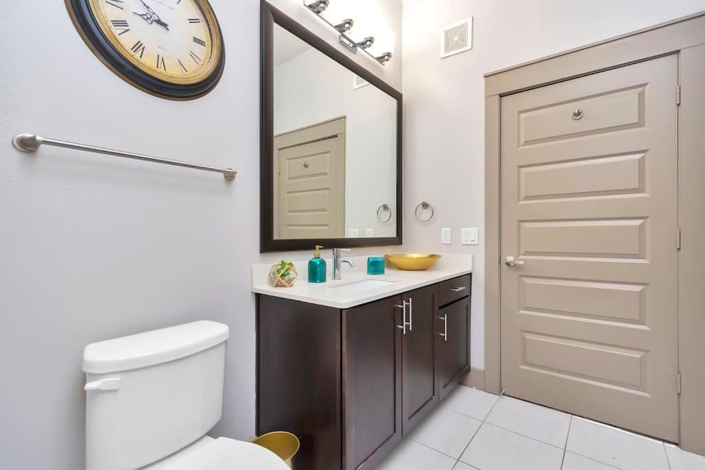 U1 Penthouse With Car Dwntown 1br 1bth Apartment Houston