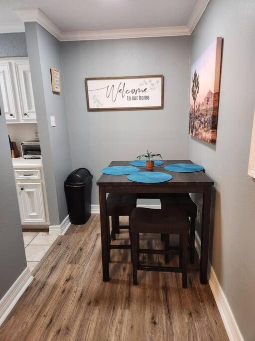 Apartment Blue Shark *e2* @ Midtown 1br King