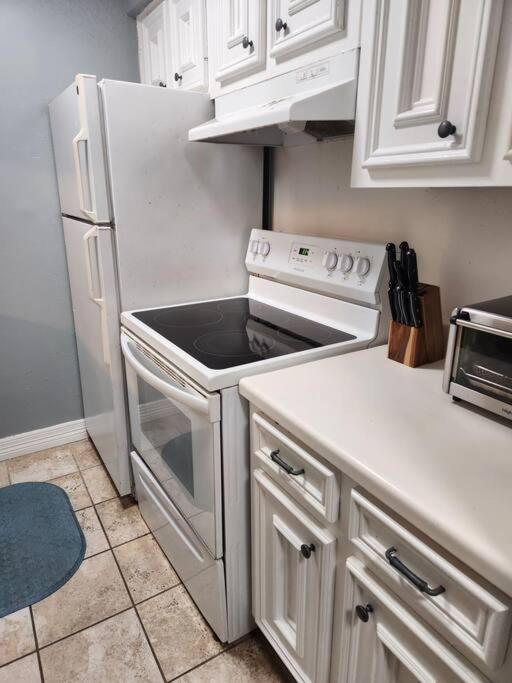 Apartment Blue Shark *e2* @ Midtown 1br King Houston