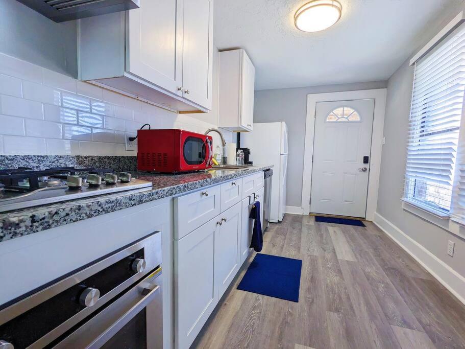 Elegant 1 Bed Montrose - Rome @the Italian Plaza Lodge Houston