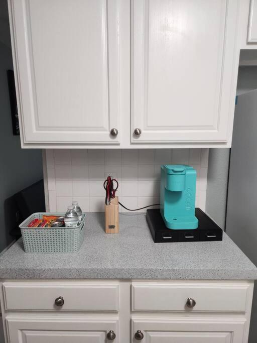 Blue Shark *b2* @ Bellaire 1br King Near Medical Center * Houston