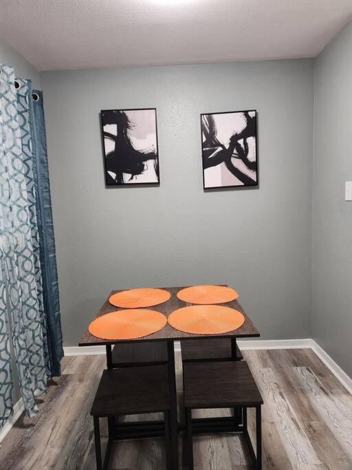 Blue Shark *b2* @ Bellaire 1br King Near Medical Center Apartment