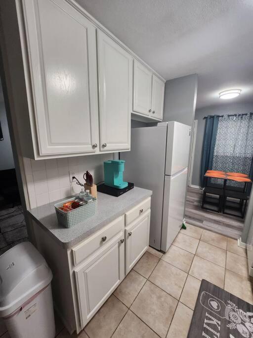 Apartment Blue Shark *b2* @ Bellaire 1br King Near Medical Center *