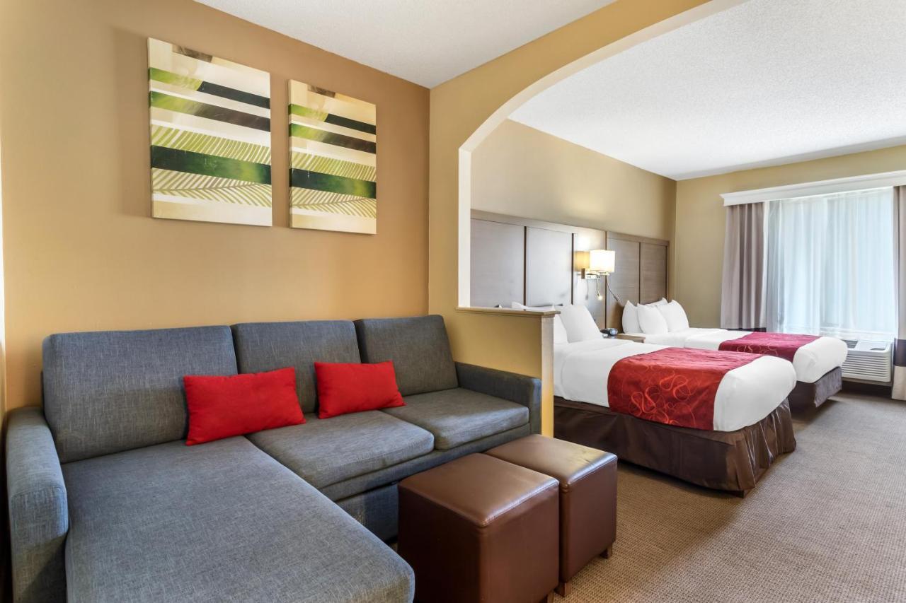 Comfort Bush Intercontinental Airport 3*