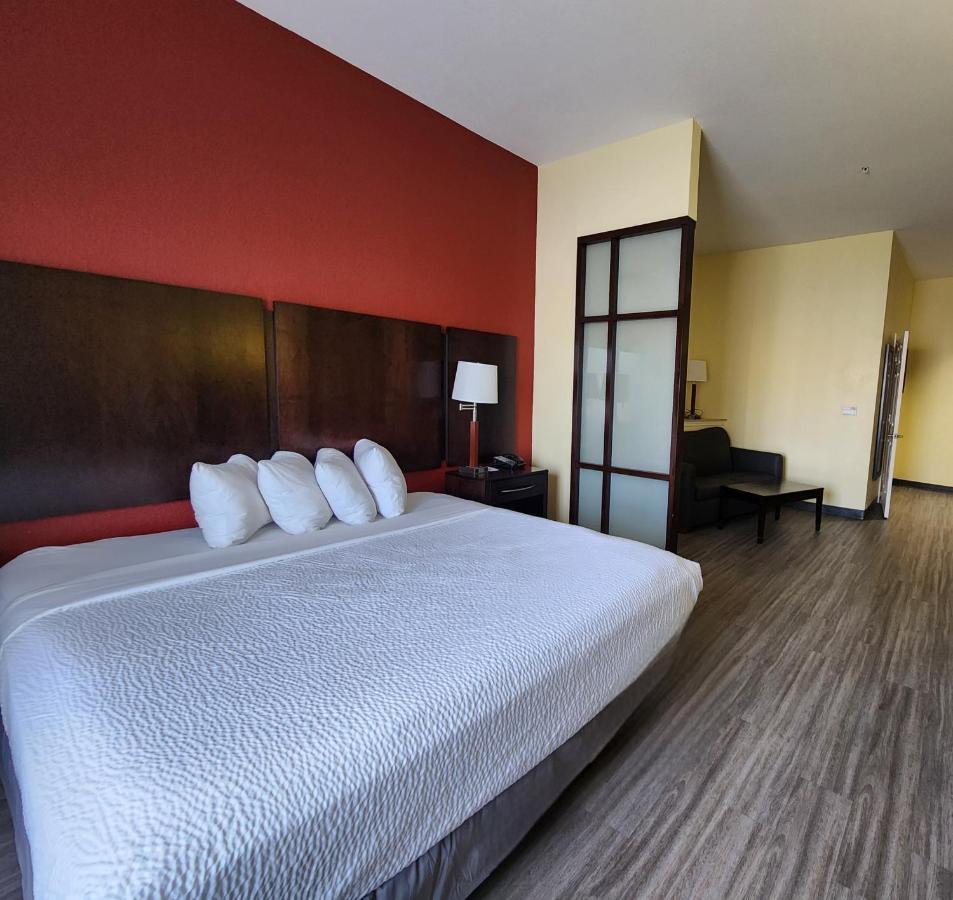 Hotel Days & By Wyndham / West Energy Corridor Houston