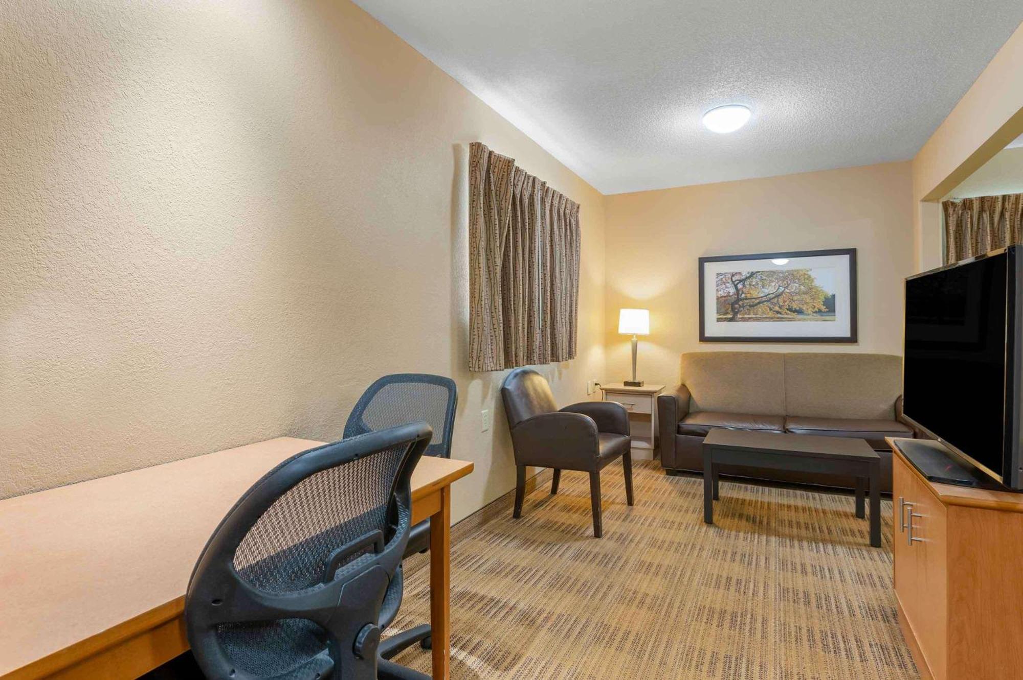 Extended America - - Northwest - Hwy 290 - Hollister Hotel Houston