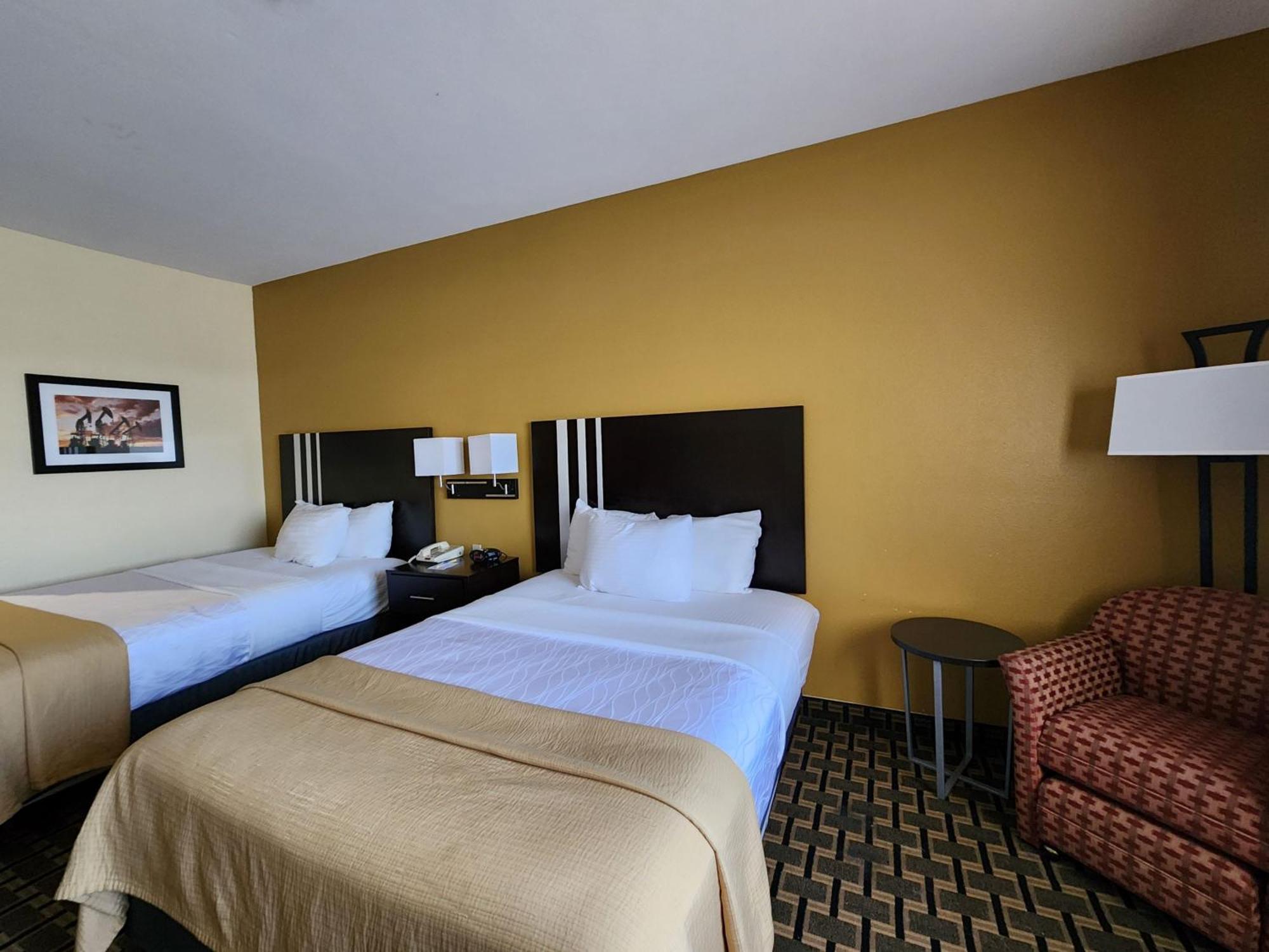 Days & By Wyndham Sam Tollway Hotel 3*