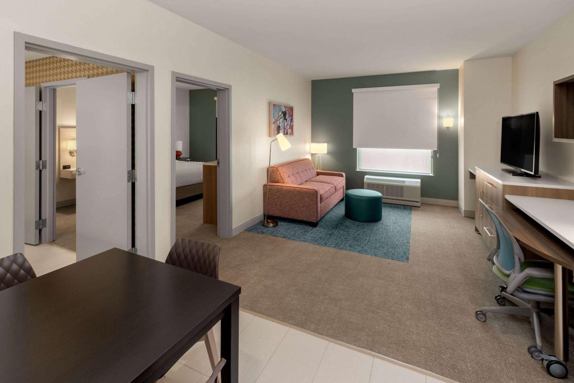 Hawthorn Extended By Wyndham Kingwood Hotel