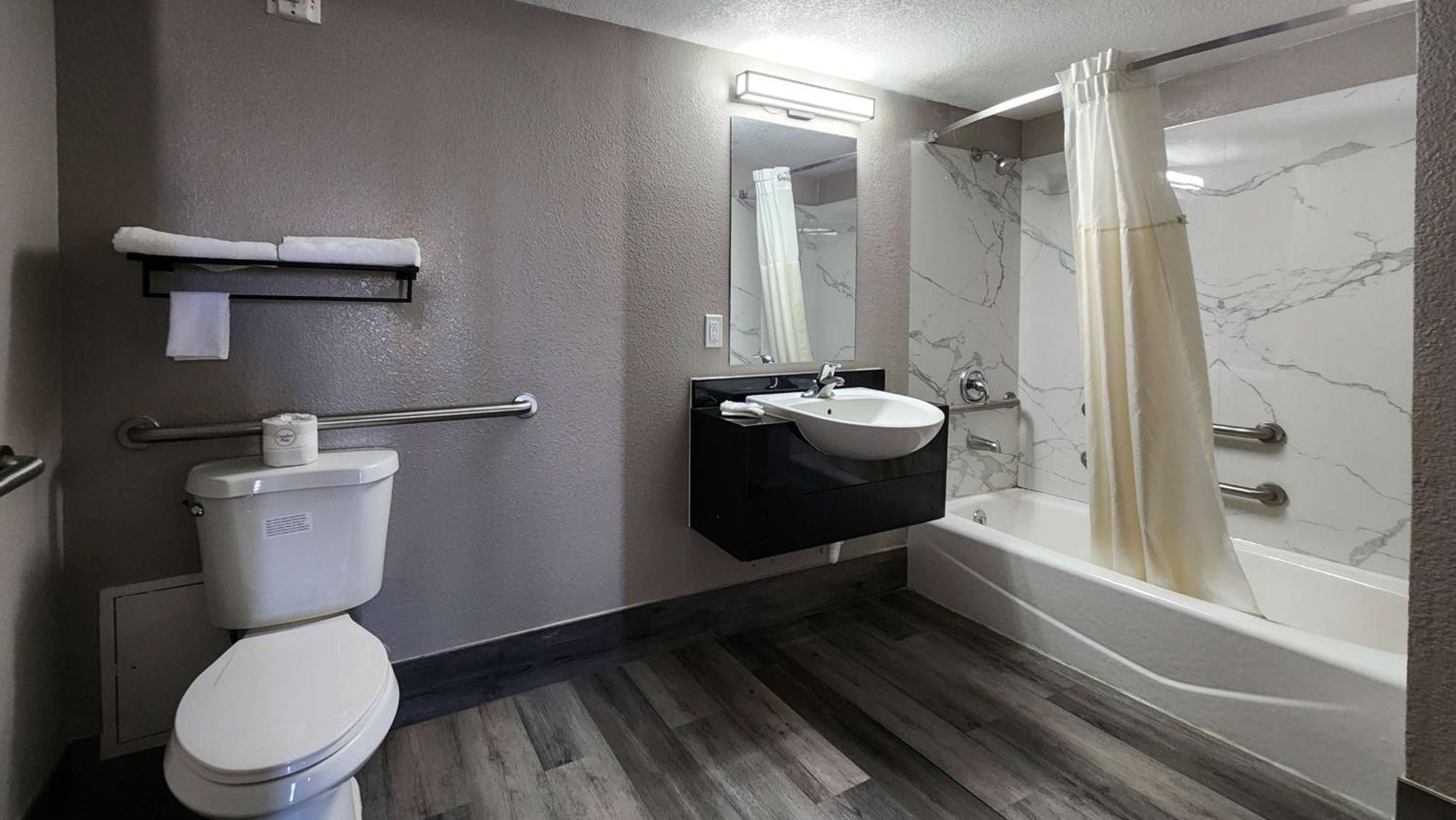 Hotel 6 Tx Medical Center Nrg Stadium Houston