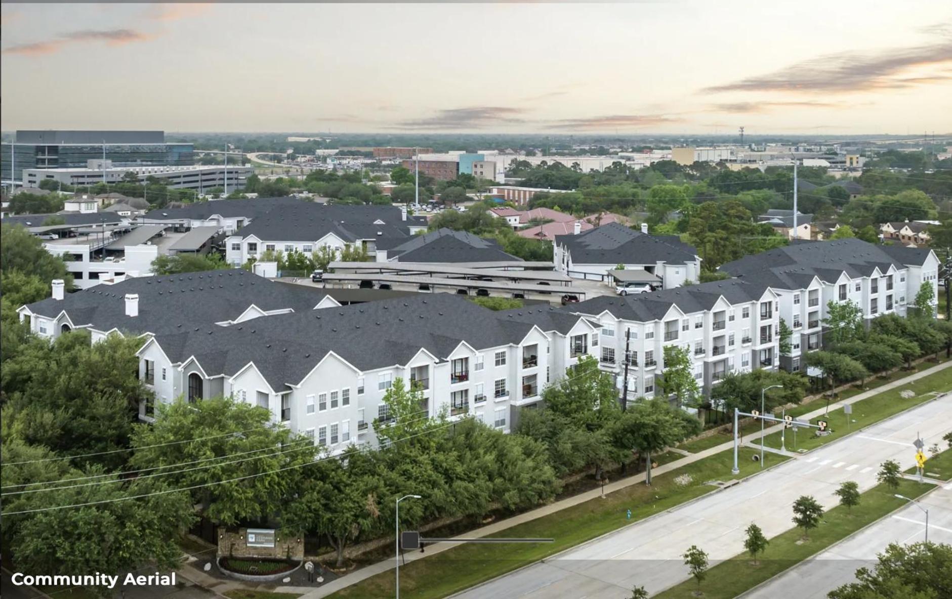 Hidden Gem At Med Center 2br & 2ba Apartment Houston