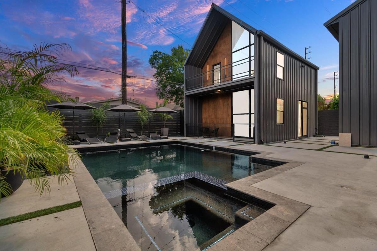 Poolside Loft: Great For Events *