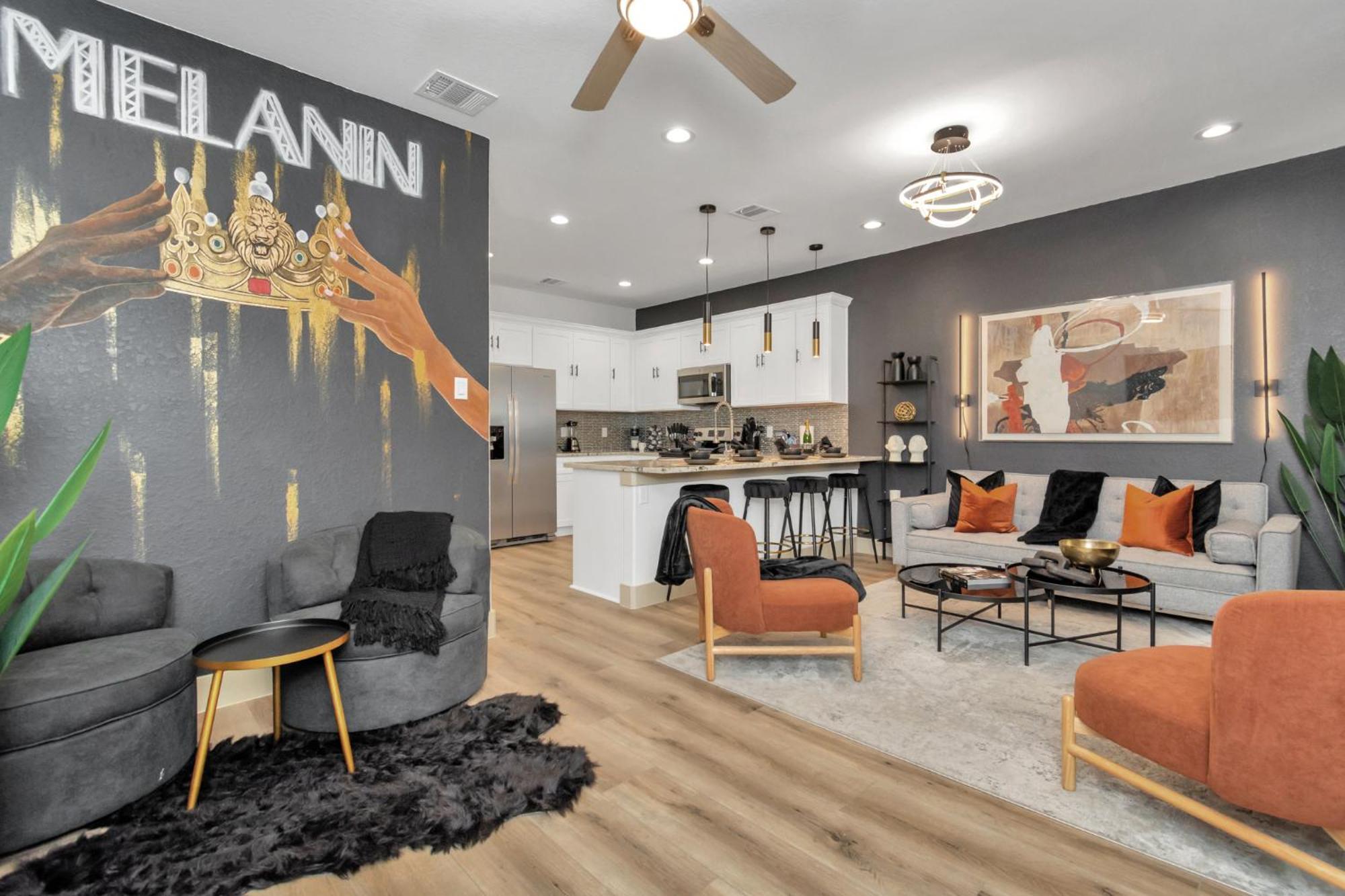 Apartment 2 Homes! Sleeps 18, Games, Gated Parking & More!
