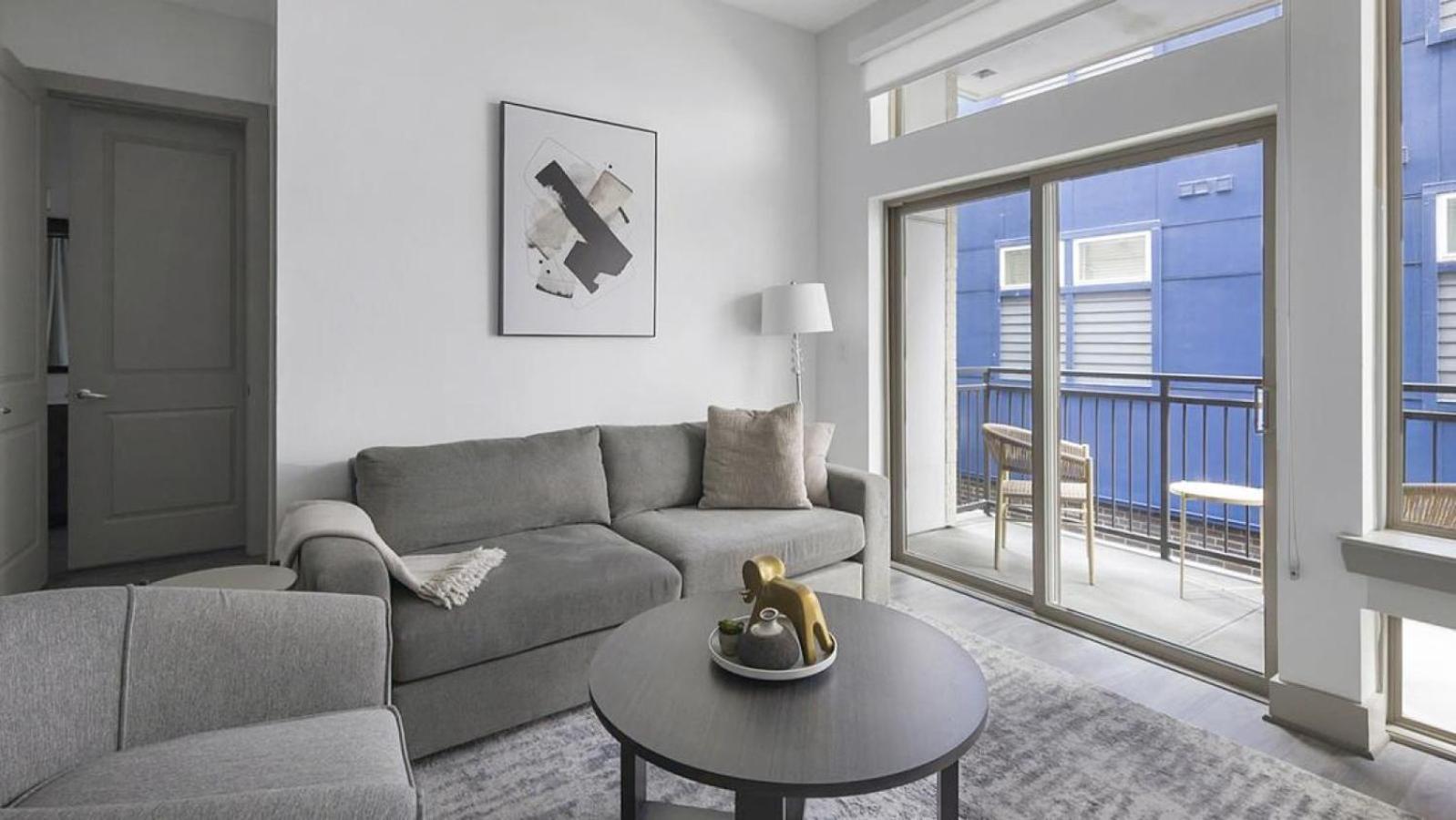 Landing Modern With Amazing Amenities Id1803x06 Apartment Houston