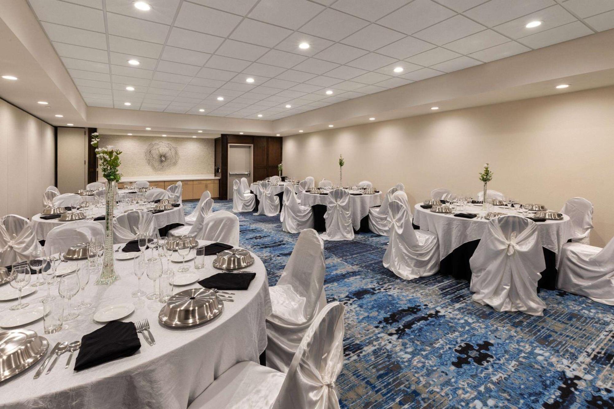 Hawthorn Extended By Wyndham Kingwood Hotel