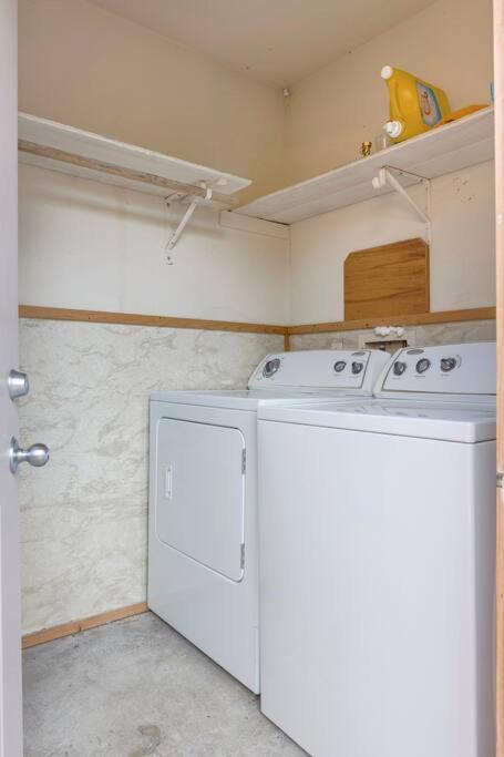 Lovely 3-bedroom Apartment *