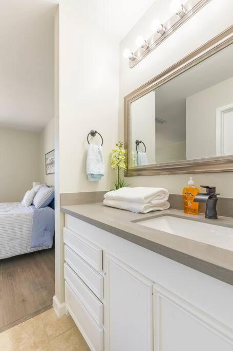 Lovely 3-bedroom * Houston