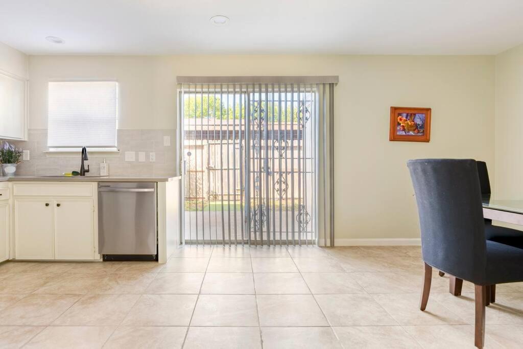 Lovely 3-bedroom Houston