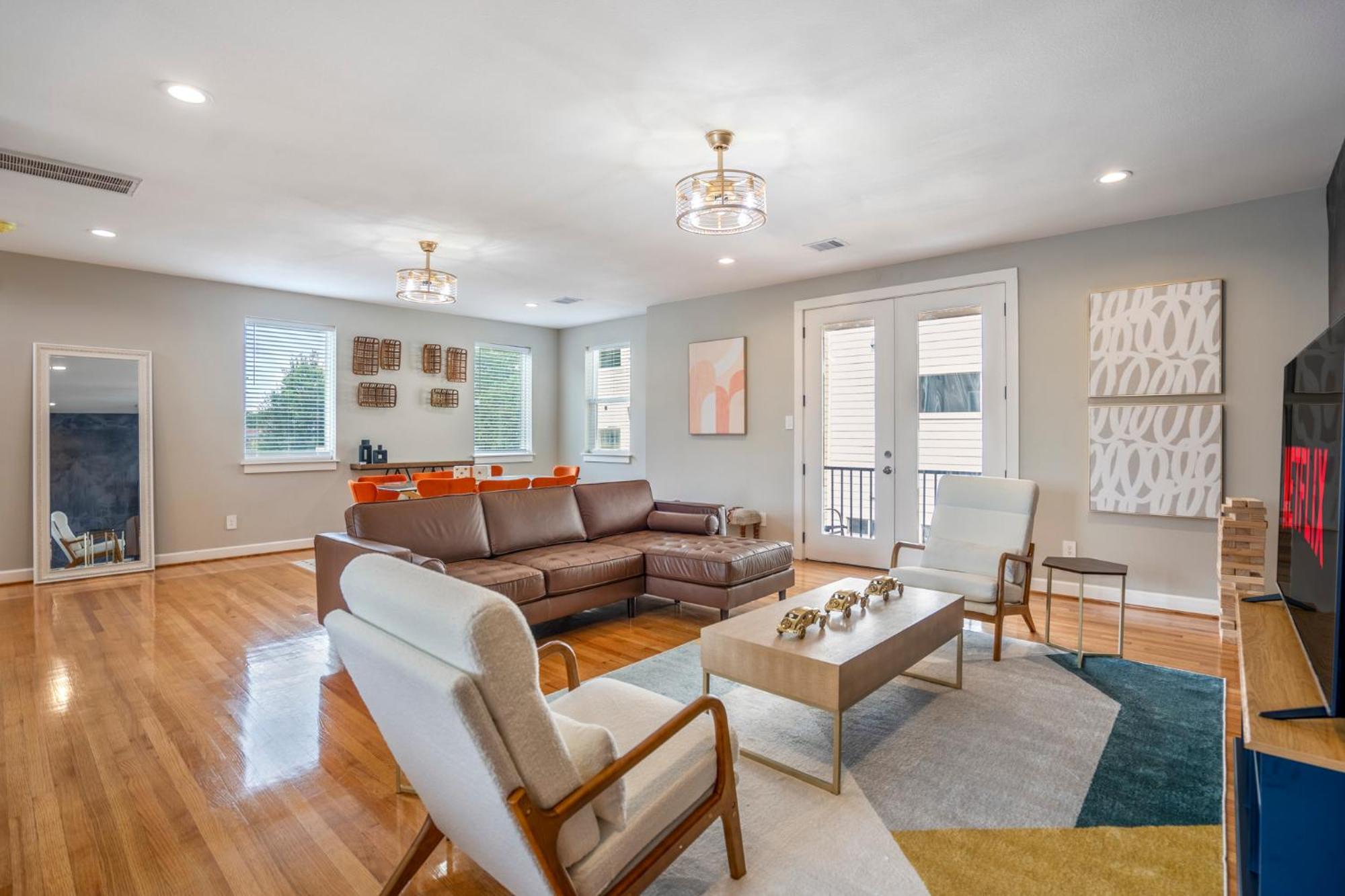 Spacious 3 Bed House Near Md Anderson With Free Parking & Wi-fi Holiday home Houston