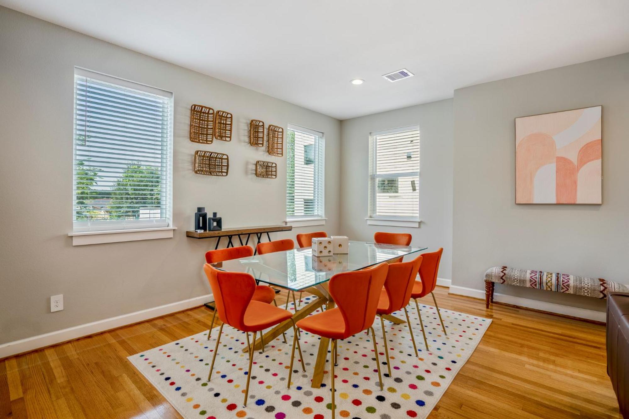 Spacious 3 Bed House Near Md Anderson With Free Parking & Wi-fi Holiday home *