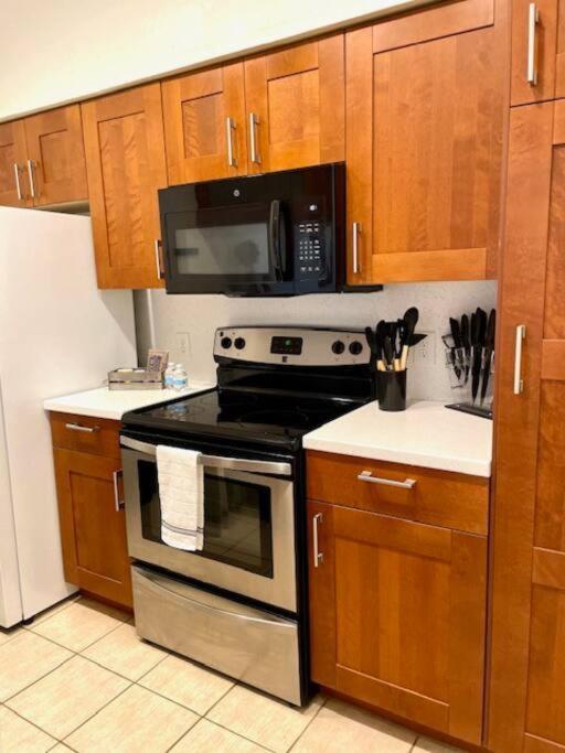 Apartment The Bentler #3 At Cambridge Houston