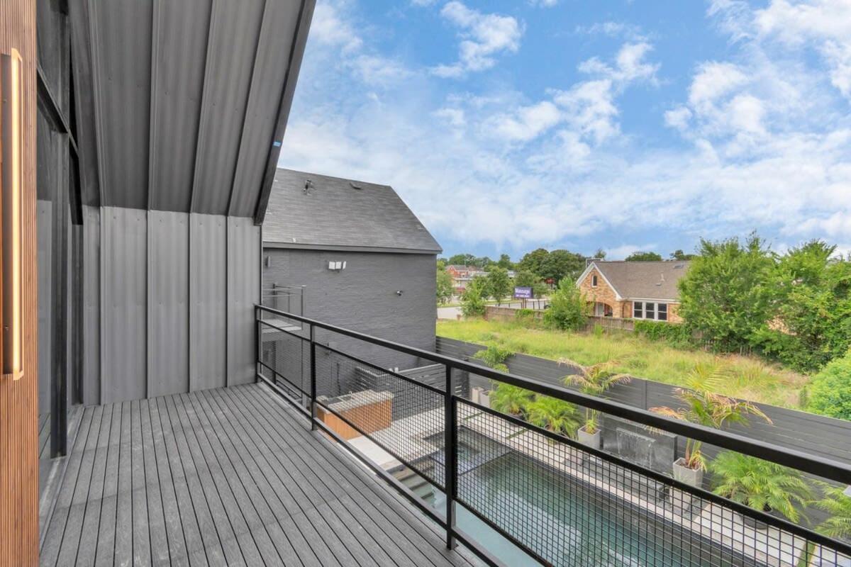 Poolside Loft: Great For Events Holiday home Houston