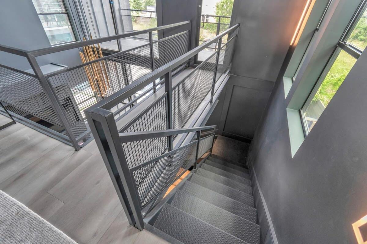 Poolside Loft: Great For Events * Houston
