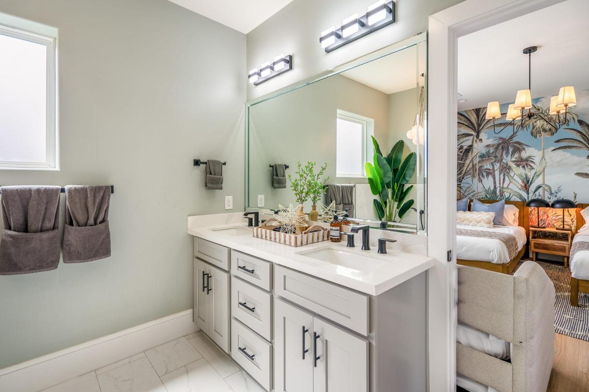 The Haus: Luxxe Rooftop Retreat Holiday home Houston
