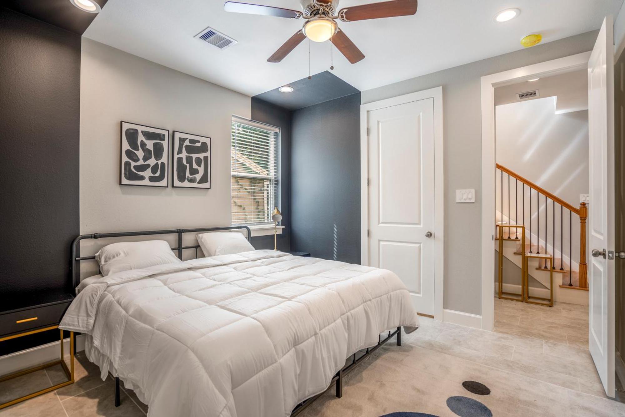 Spacious 3 Bed House Near Md Anderson With Free Parking & Wi-fi Houston