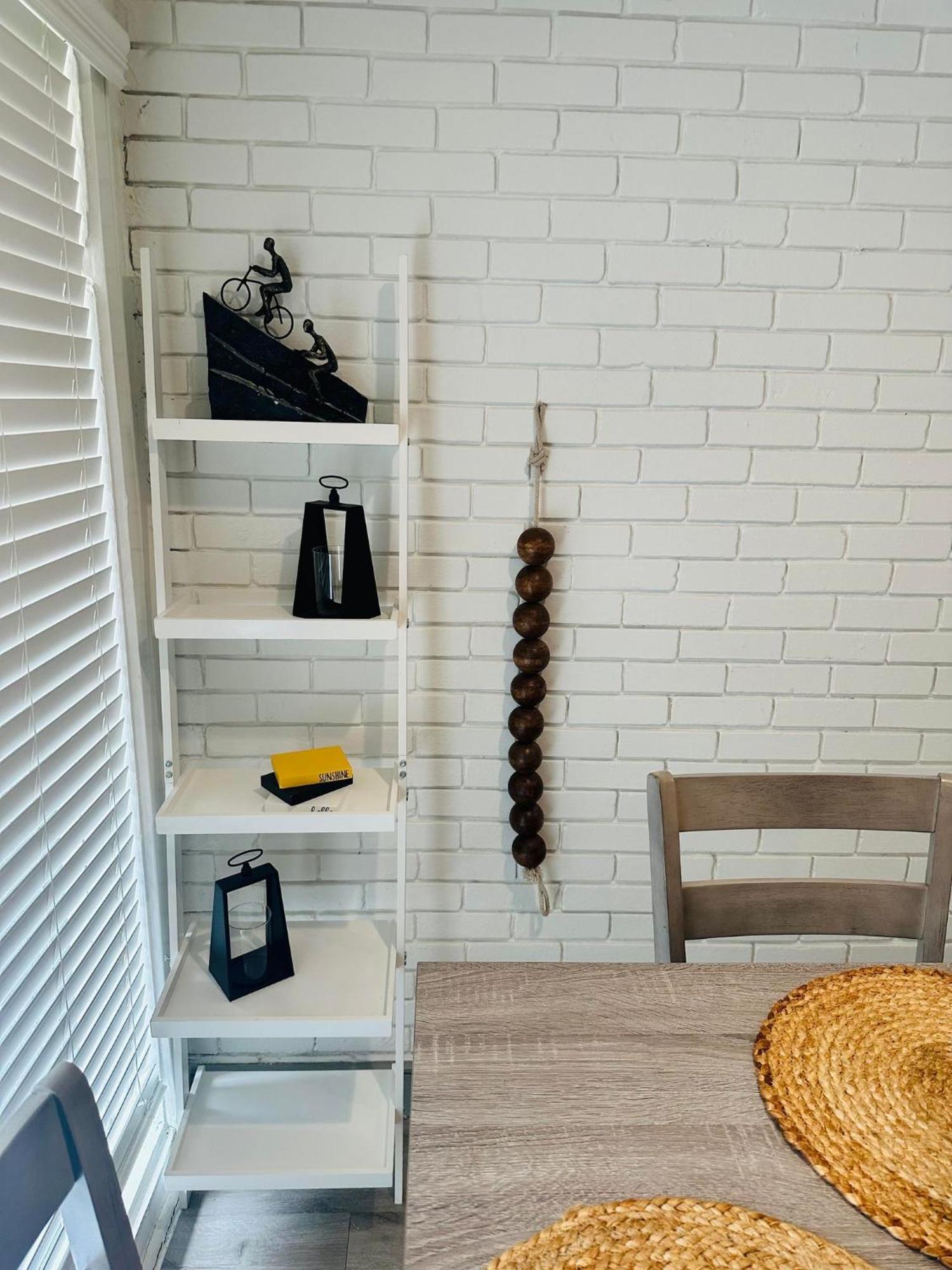 Trendy Midtown Apartment