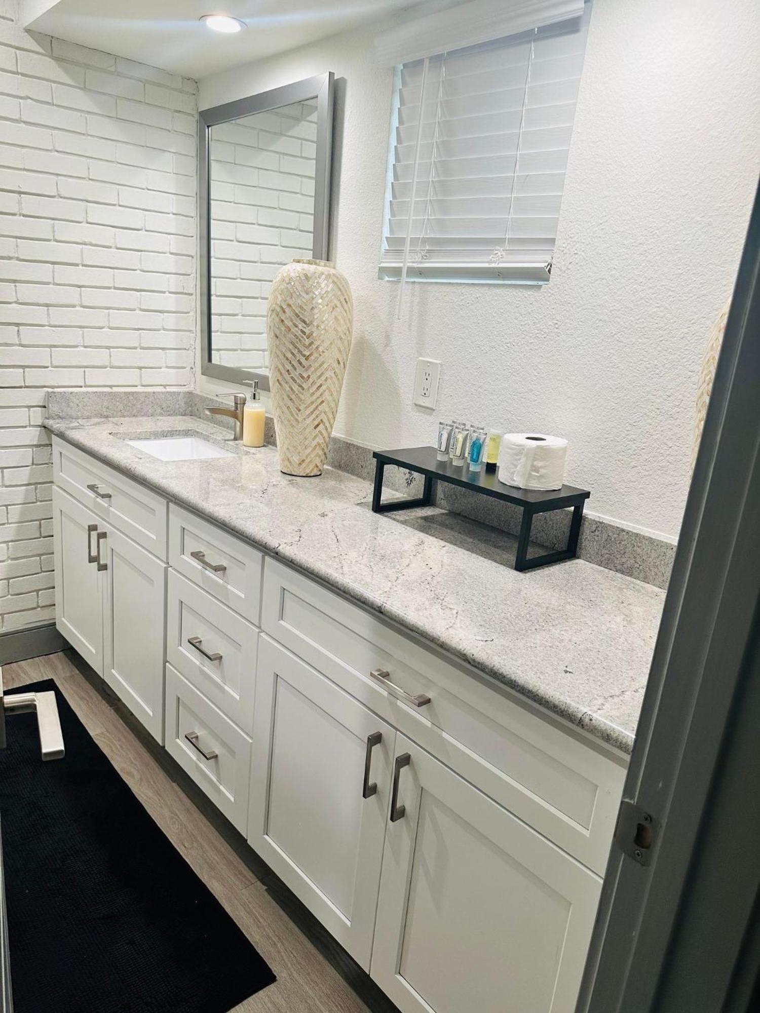 Apartment Trendy Midtown Houston