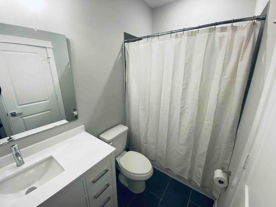 The Holistic Hideaway - Gated Community * Houston