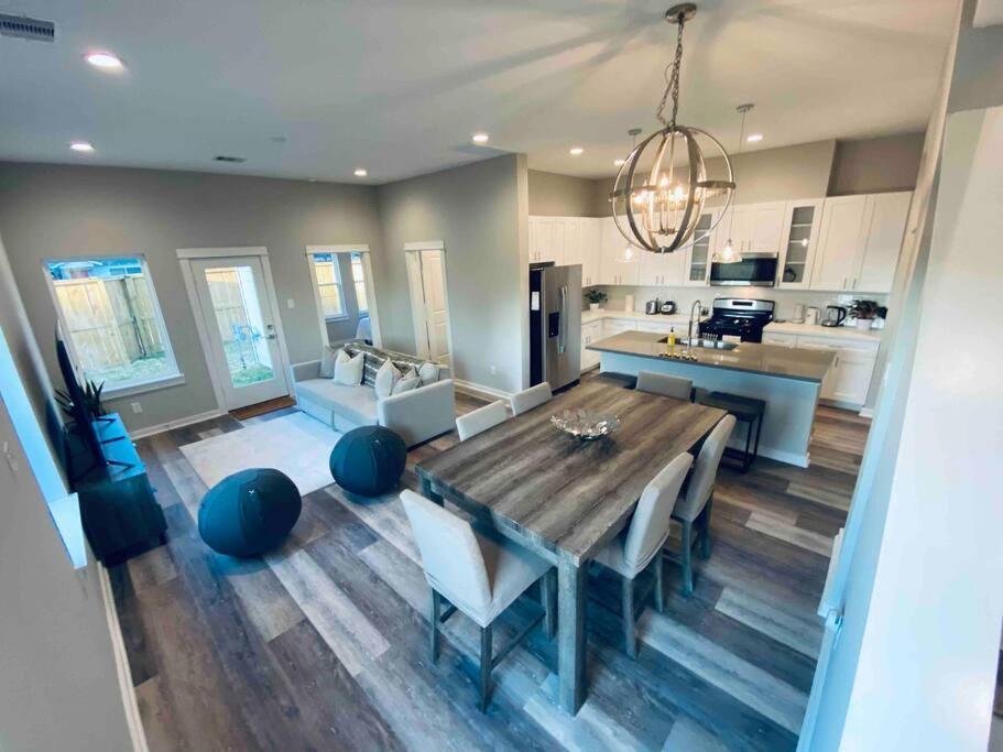 The Holistic Hideaway - Gated Community *