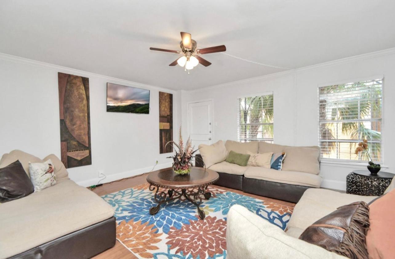 Apartment 2br Montrose Townhome