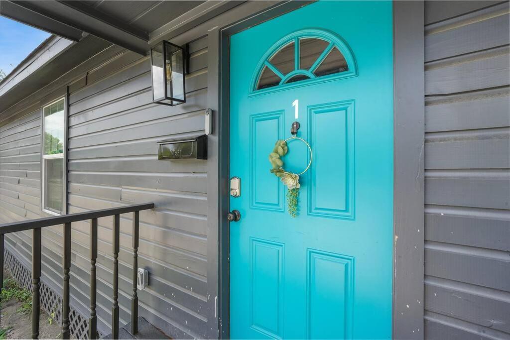 Holiday home Cozy Two Bedroom Minutes From Downtown! Houston