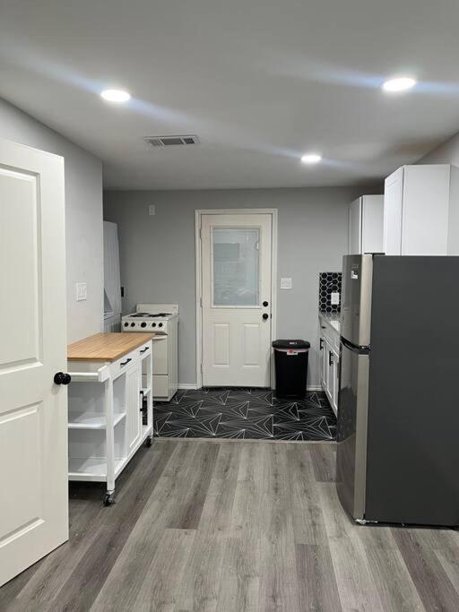 Holiday home Cozy 1 Bed Close To Downtown *
