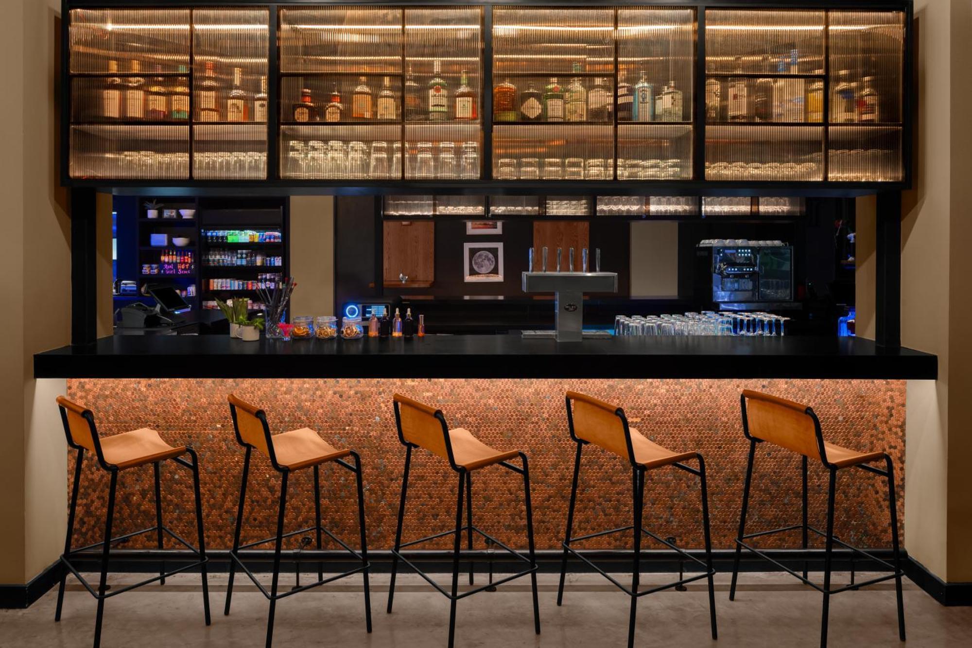 Moxy Downtown Hotel Houston
