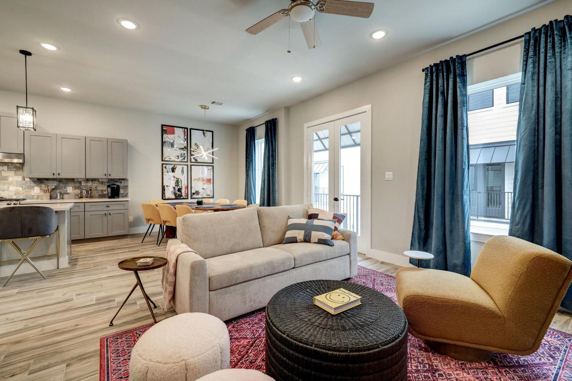 Hip Heights Home, 4bd, Location * Houston