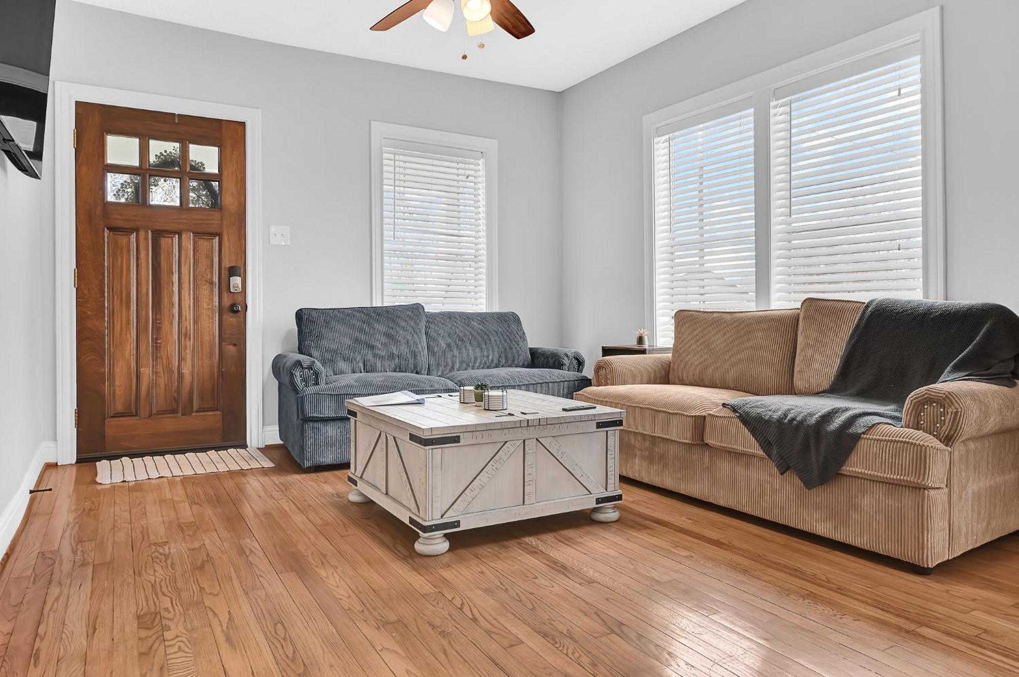 *sweet Houston*/12ppl/3br/1b Holiday home