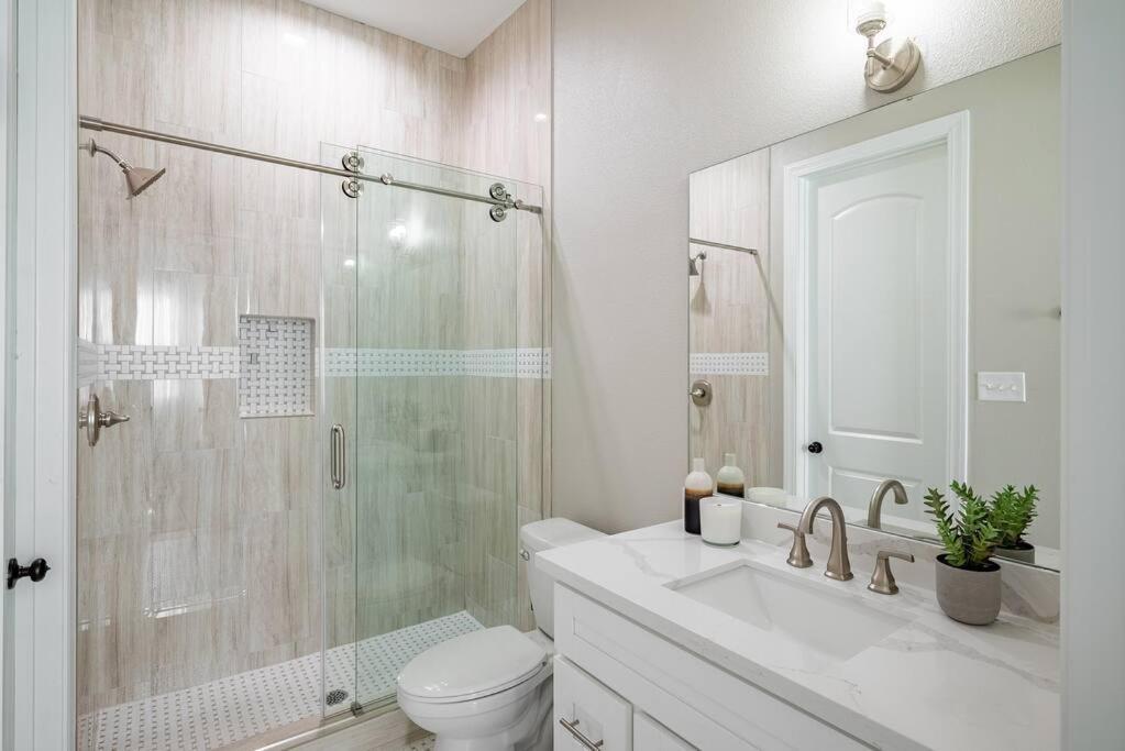 Elegant In Gated Community Holiday home