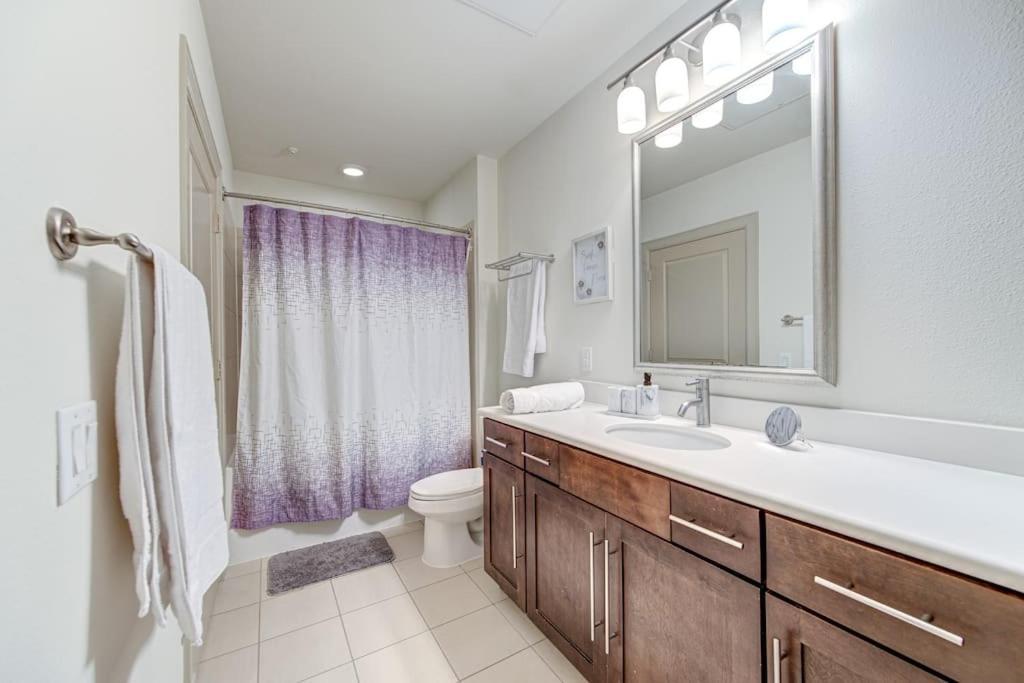 Apartment Chic 1br Near Nrg With Pool Wifi Freeparking *