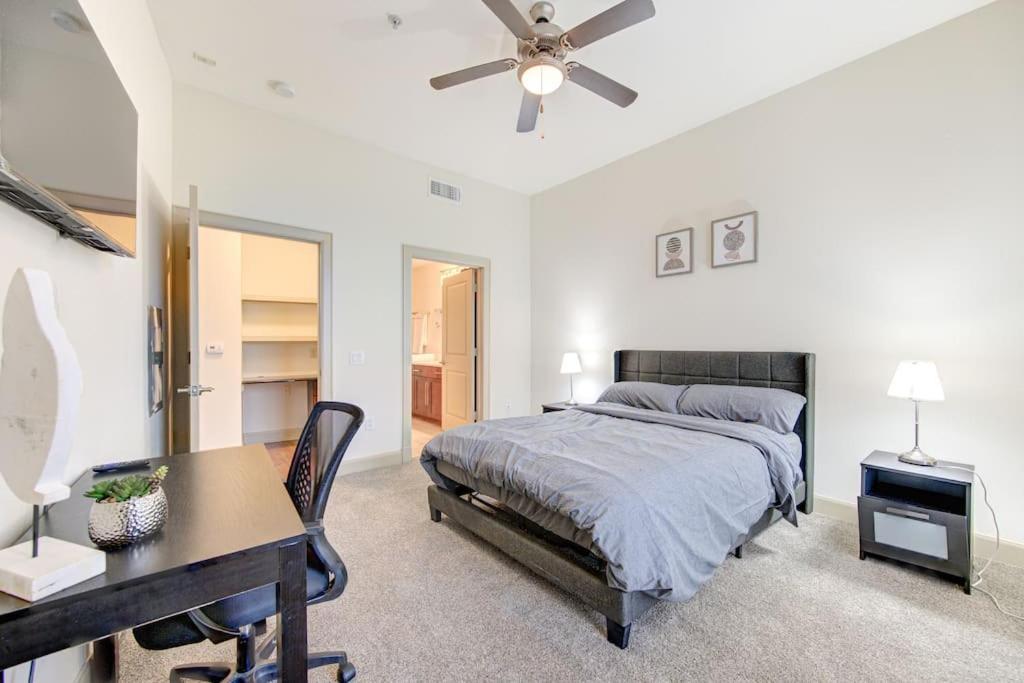 Apartment Chic 1br Near Nrg With Pool Wifi Freeparking *