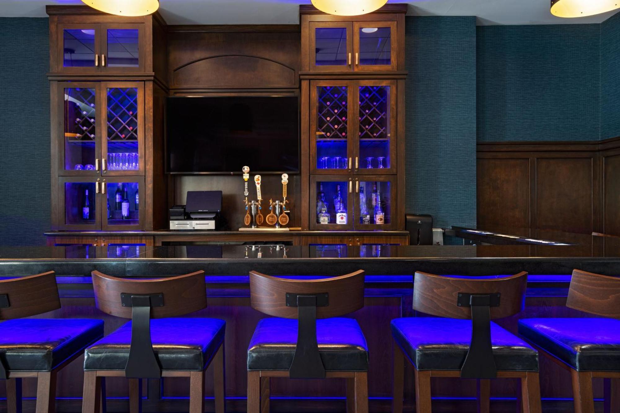 Four Points By Sheraton West