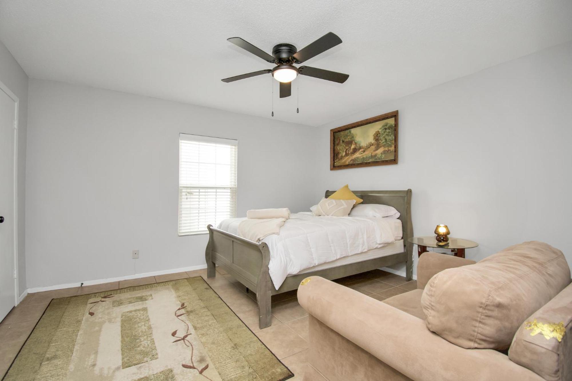 Unique Heights 1br Apt Sleeps 4 *