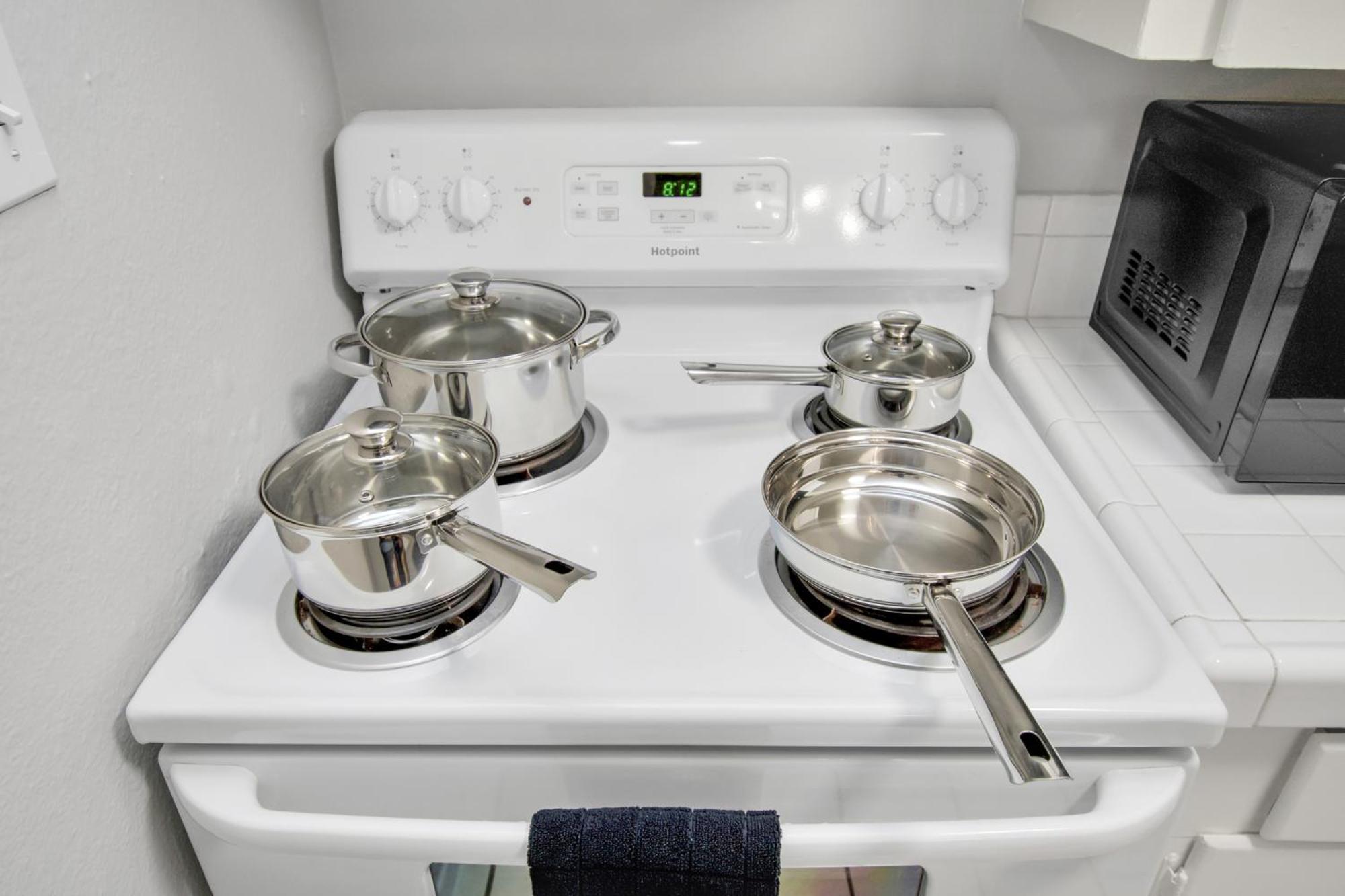 Unique Heights 1br Apt Sleeps 4 * Houston