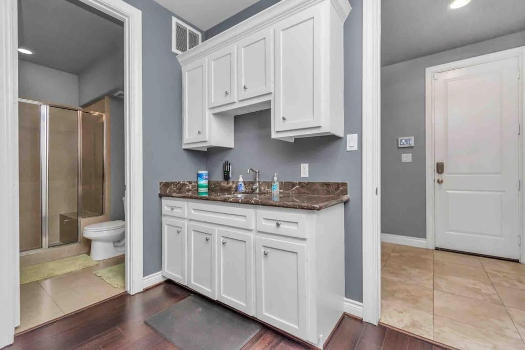 Prolific 3story W Game Room-hottub-near Dt Houston